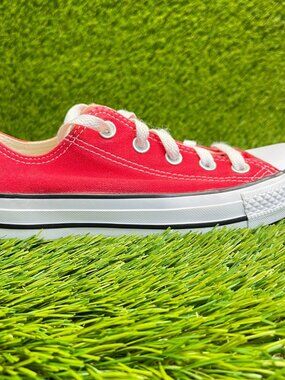 Converse Chuck Taylor All Star OX Womens Size 6 Red Athletic Shoes Sneakers